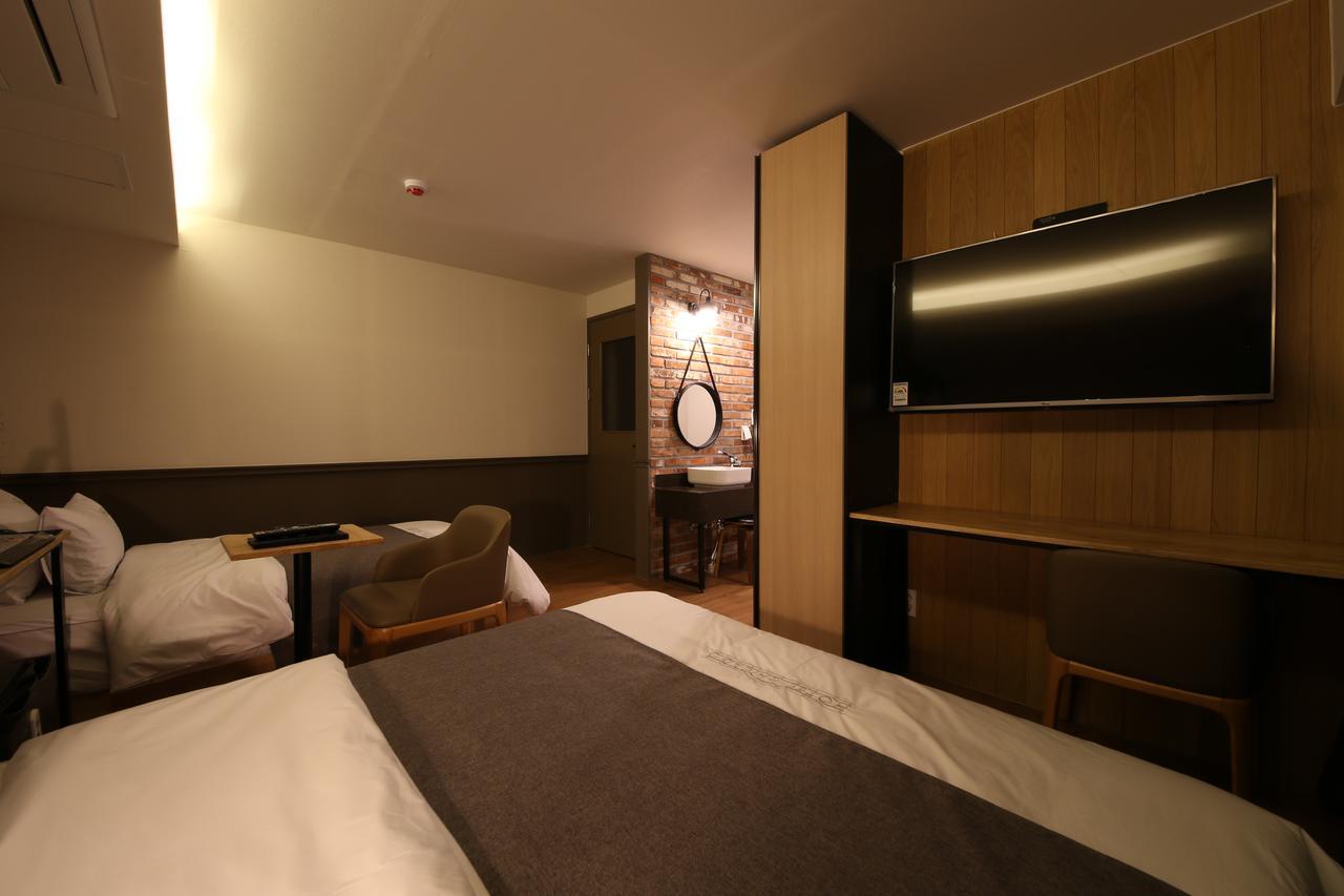 Hotel Chicago Changwon Exterior foto